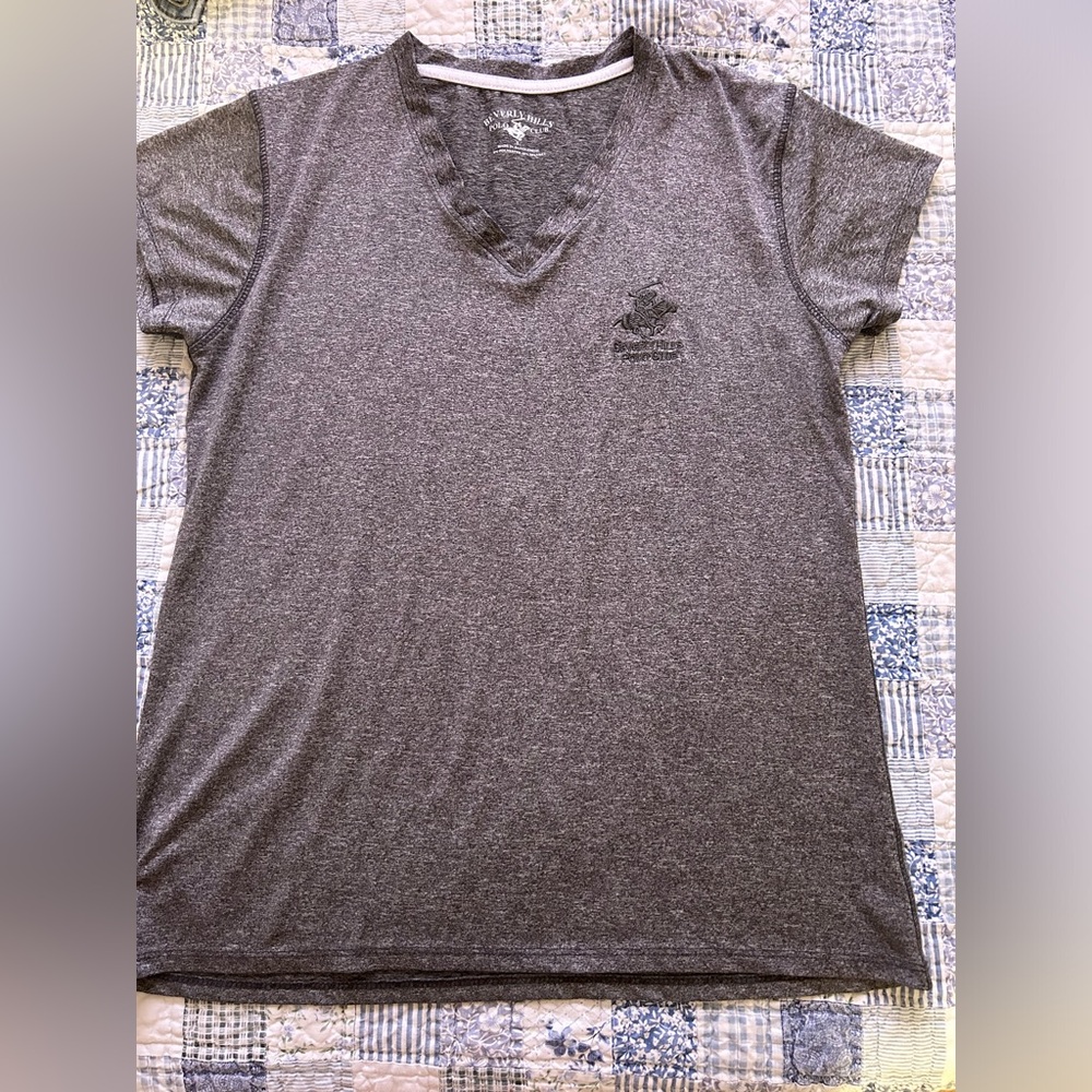 Women’s Large Beverly Hills Polo Club V-neck T-Shirt
